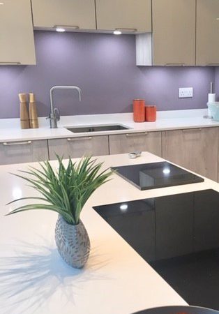 Choosing colours for your kitchen design – Matt or gloss? Plain or textured?
