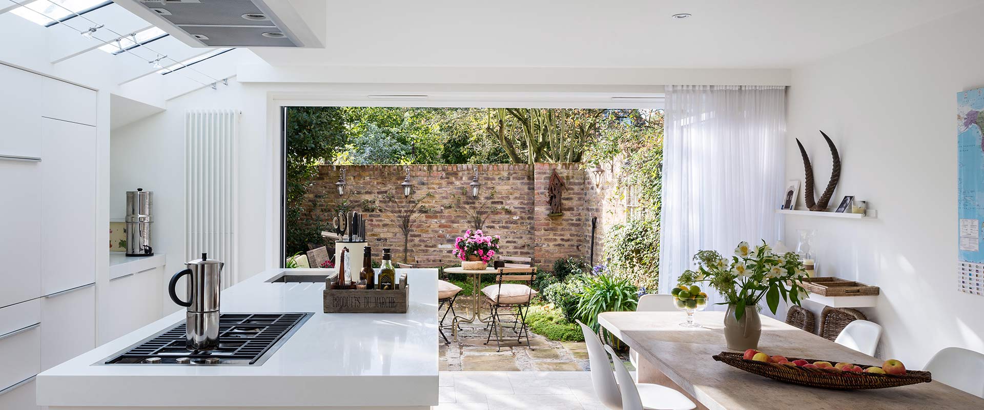 7 Reasons Why Bifold Doors Are a Good Idea for Your Kitchen | Kemphaus